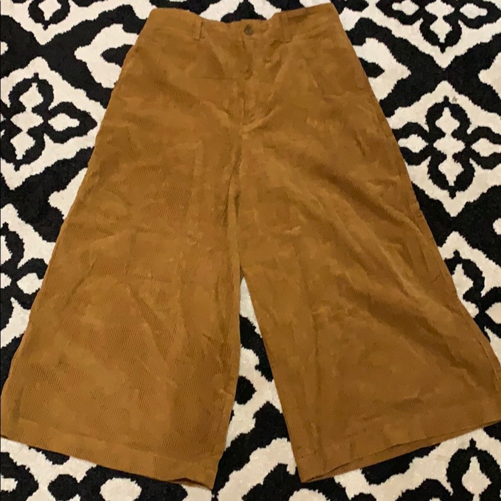 Uniqlo corduroy culottes